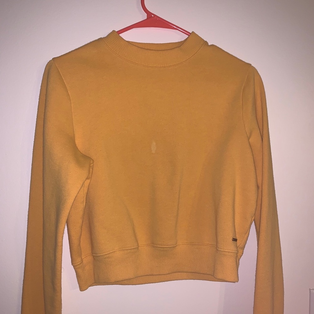 Yellow Crewneck Hollister M